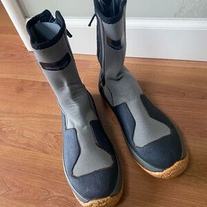 Patagonia Black and Gray Men's neoprene booties